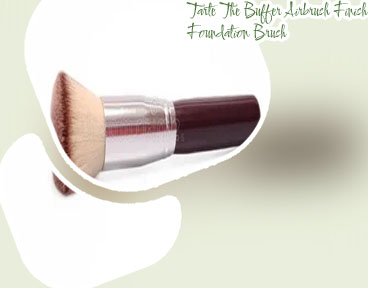 Flat top foundation brush